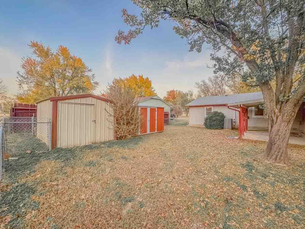 1727 N 10th Street Arkansas City KS 67005