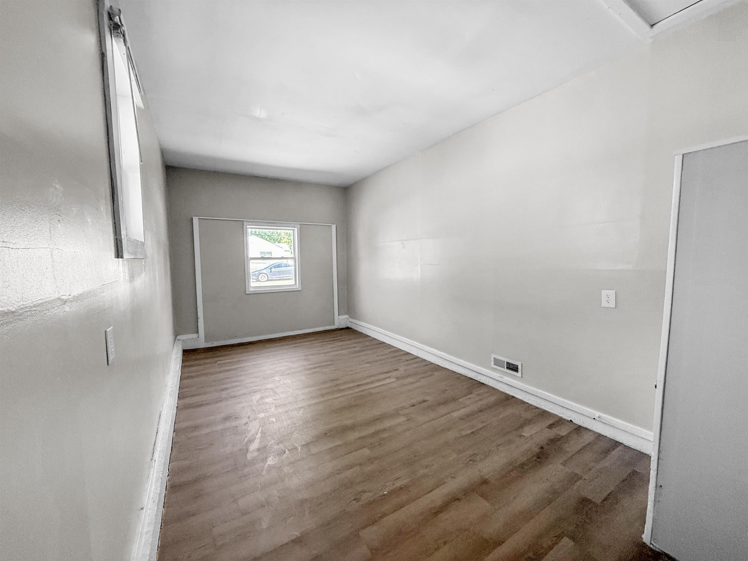 2623 E 8th Wichita KS 67214