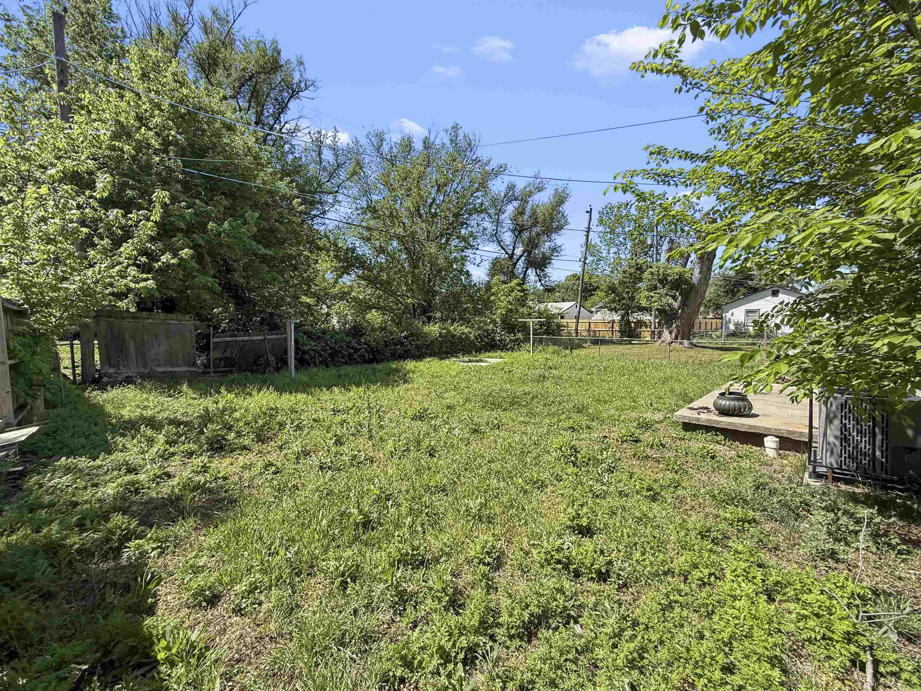 2623 E 8th Wichita KS 67214