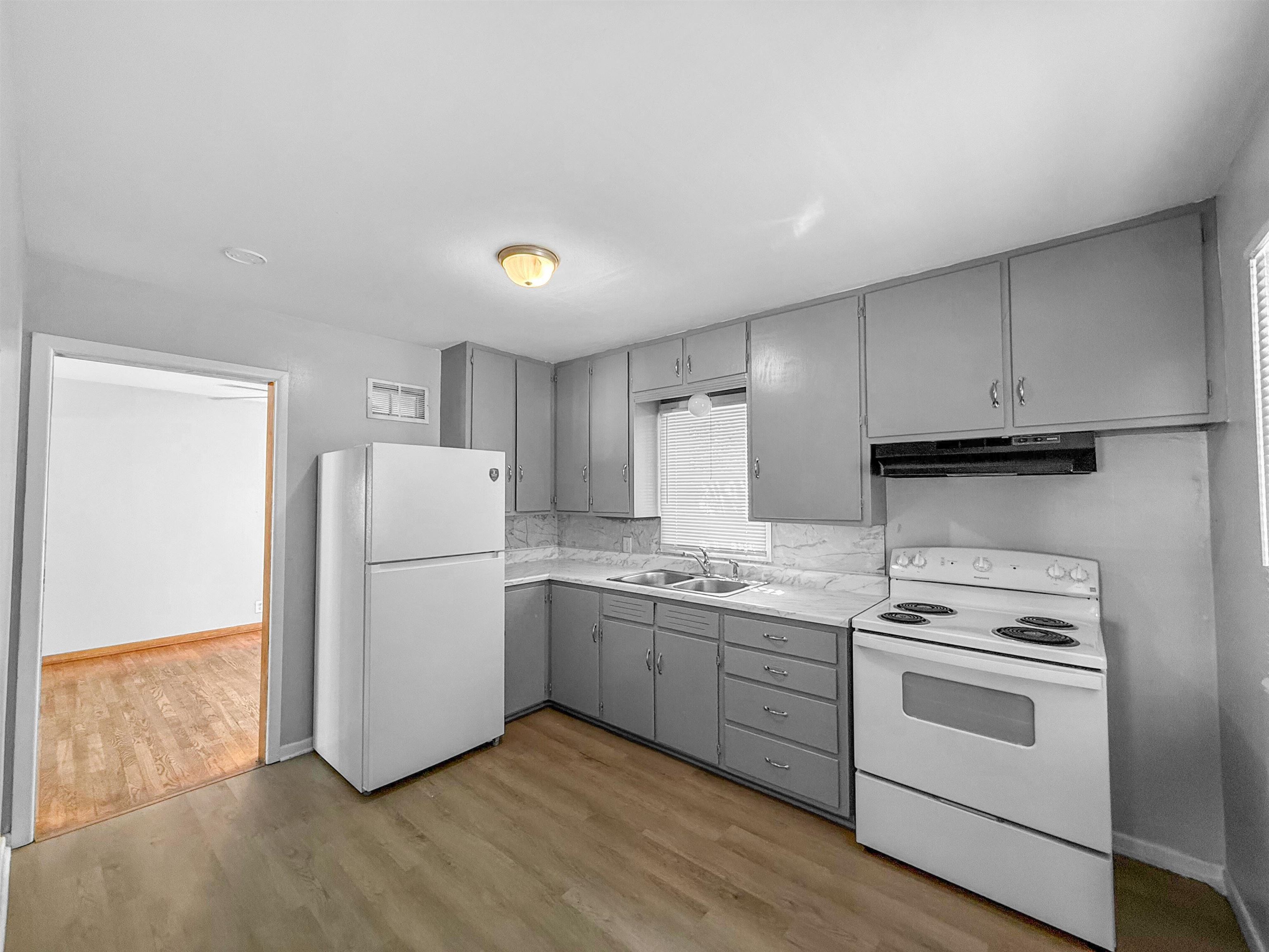 2623 E 8th Wichita KS 67214