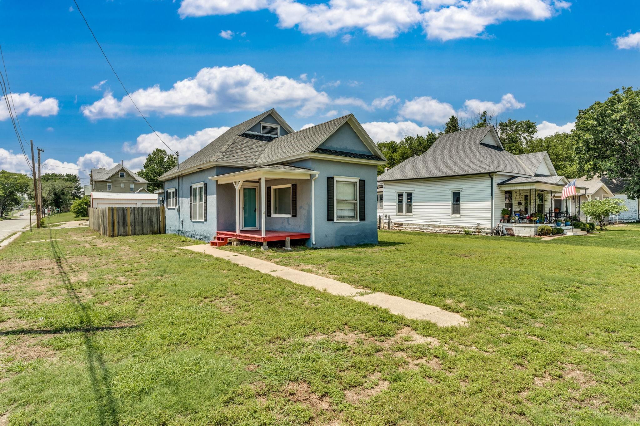 702 N Jefferson Wellington KS 67152