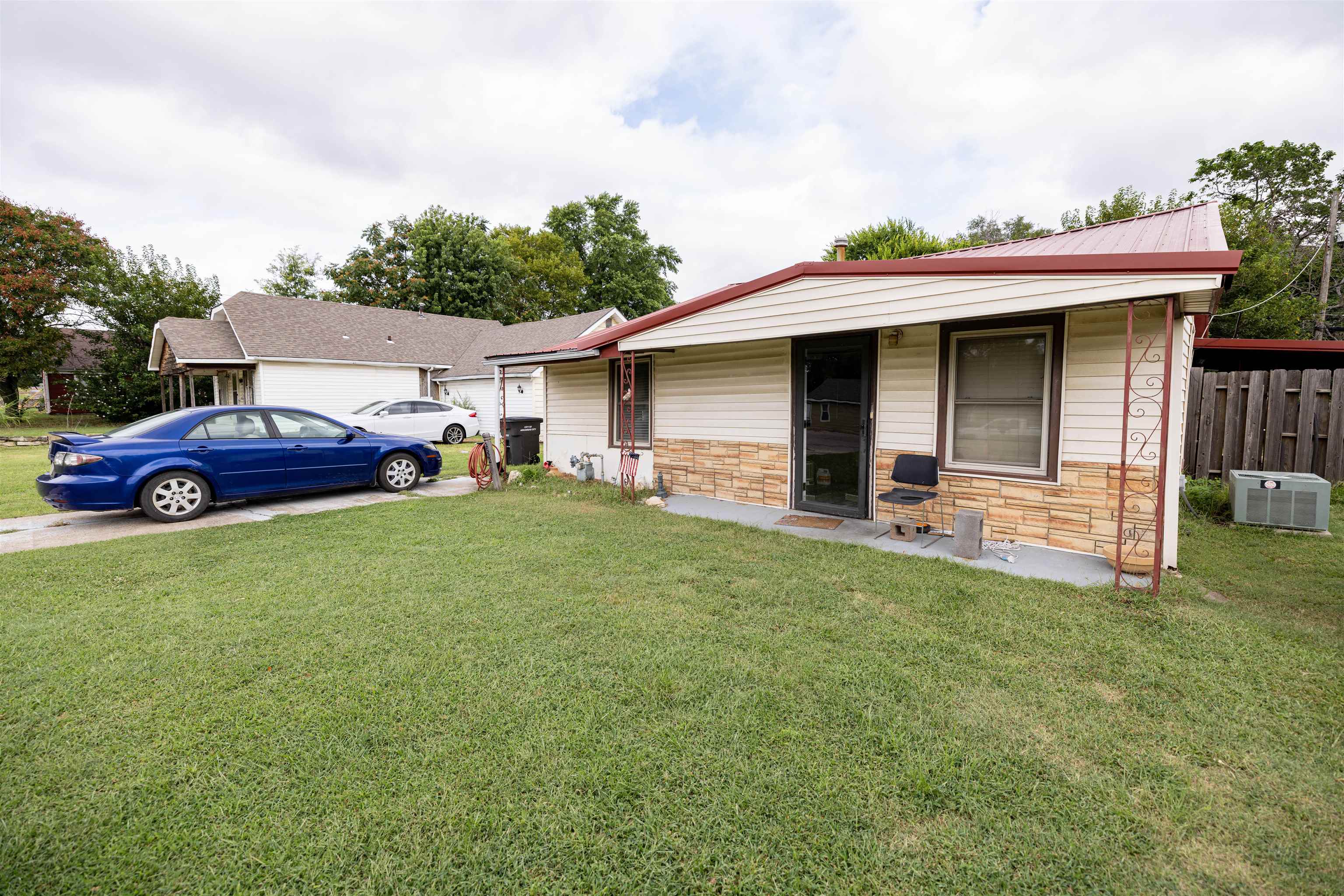 1522 W Kansas Avenue Arkansas City KS 67005