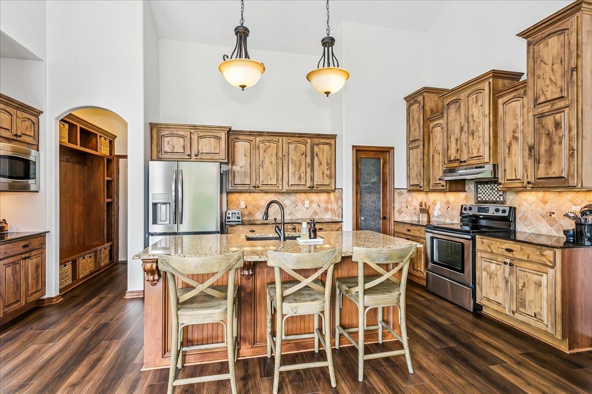 1315 S City View Circle Wichita KS 67235-3446