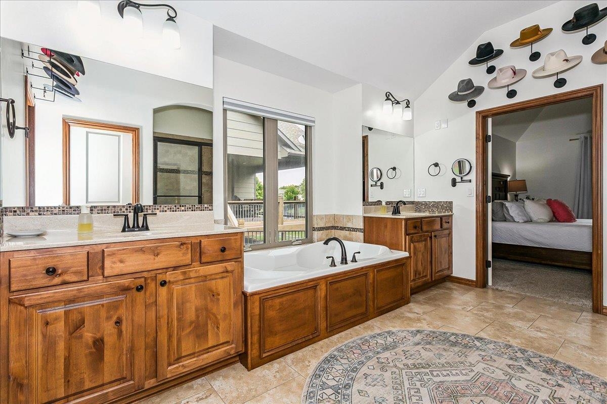 1315 S City View Circle Wichita KS 67235-3446