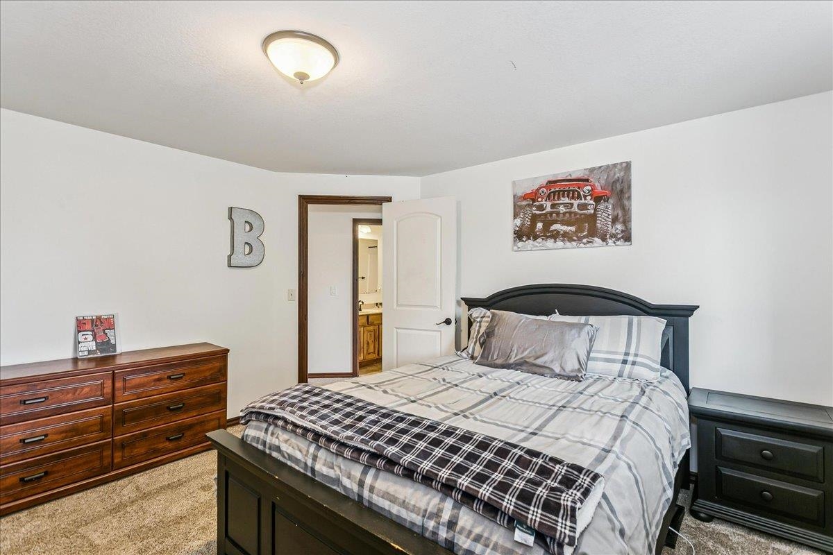 1315 S City View Circle Wichita KS 67235-3446