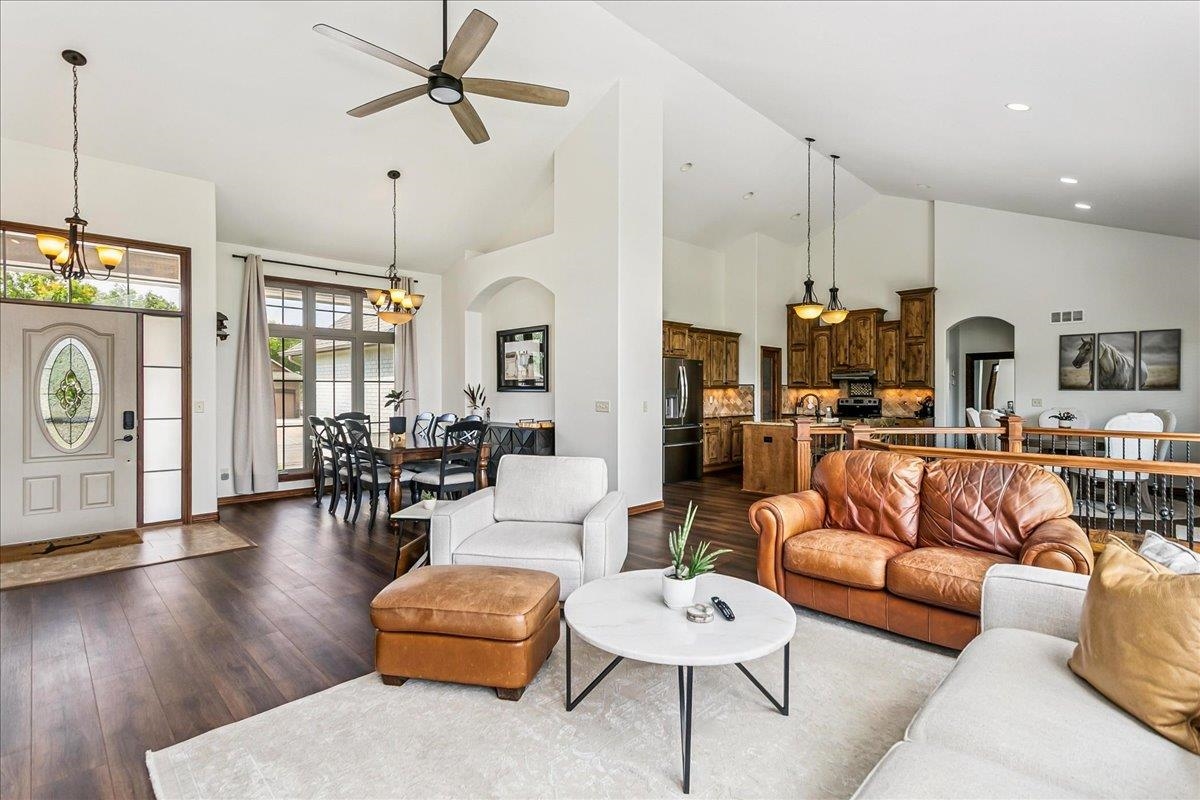 1315 S City View Circle Wichita KS 67235-3446
