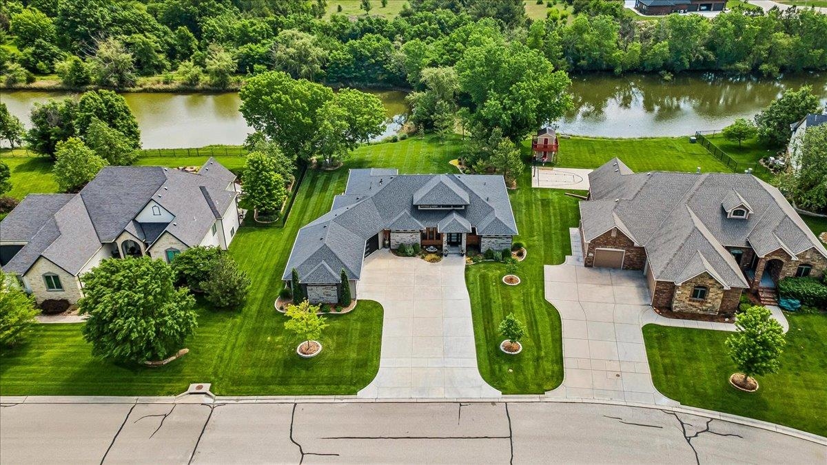 4046 N Stone Barn Street Maize KS 67101