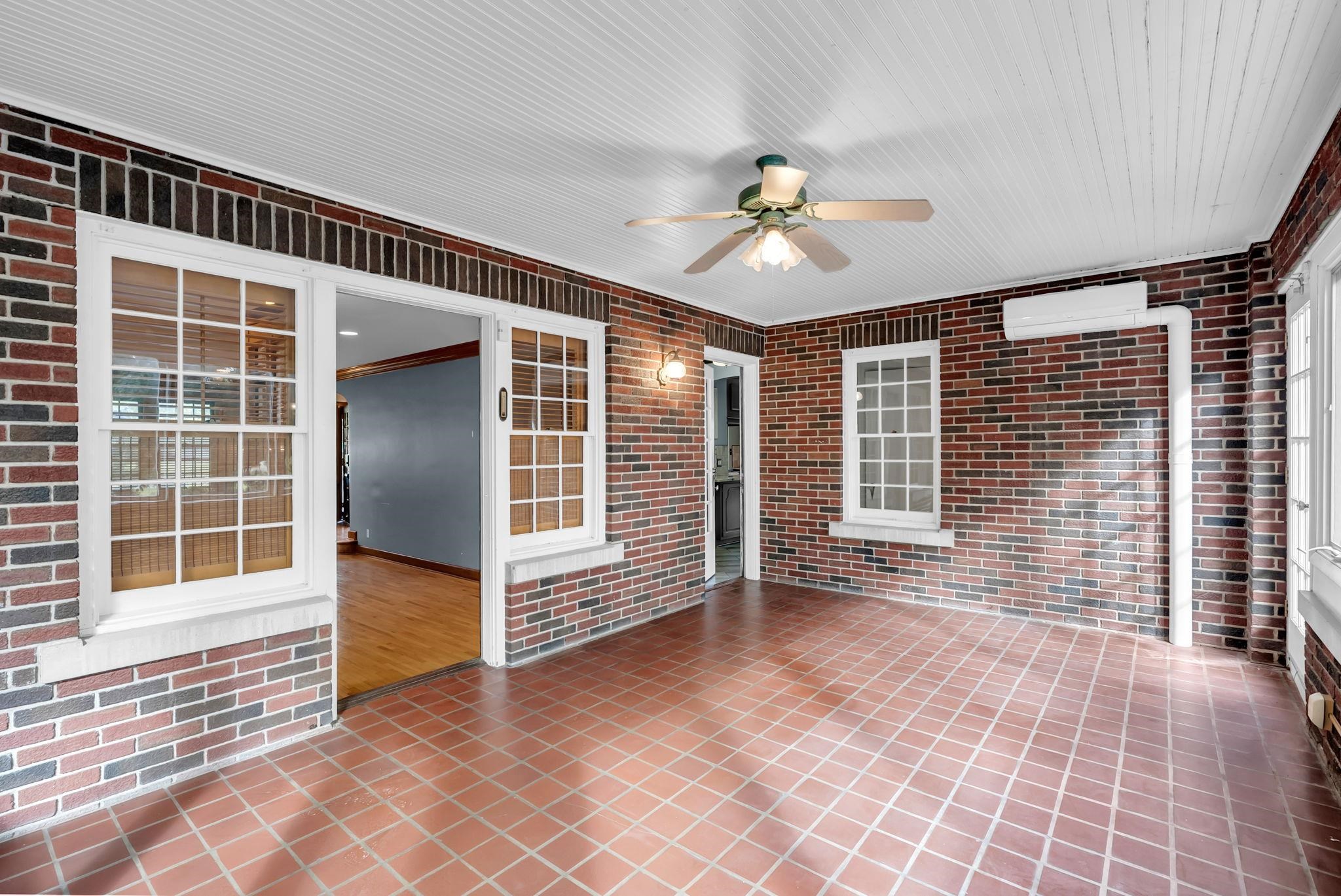 1602 Hillcrest Newton KS 67114