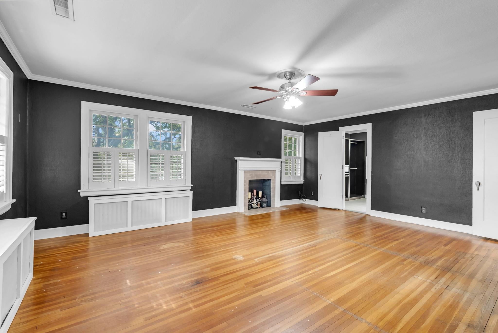 1602 Hillcrest Newton KS 67114