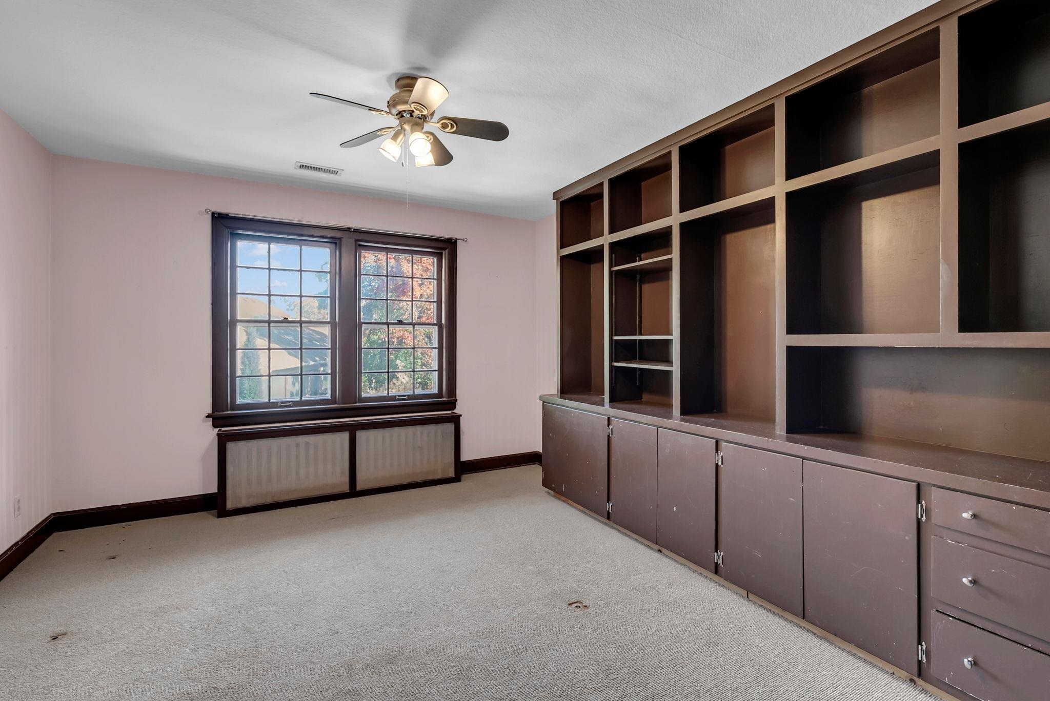 1602 Hillcrest Newton KS 67114