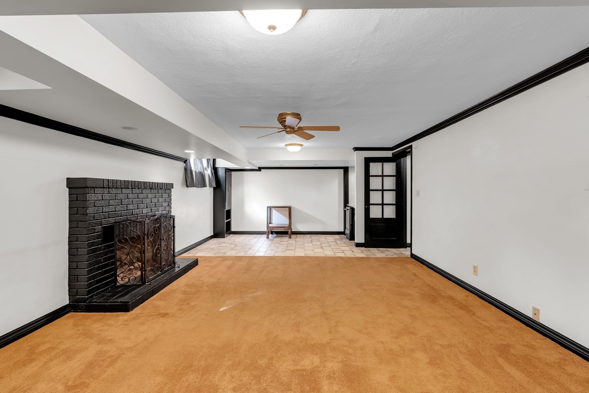 1602 Hillcrest Newton KS 67114