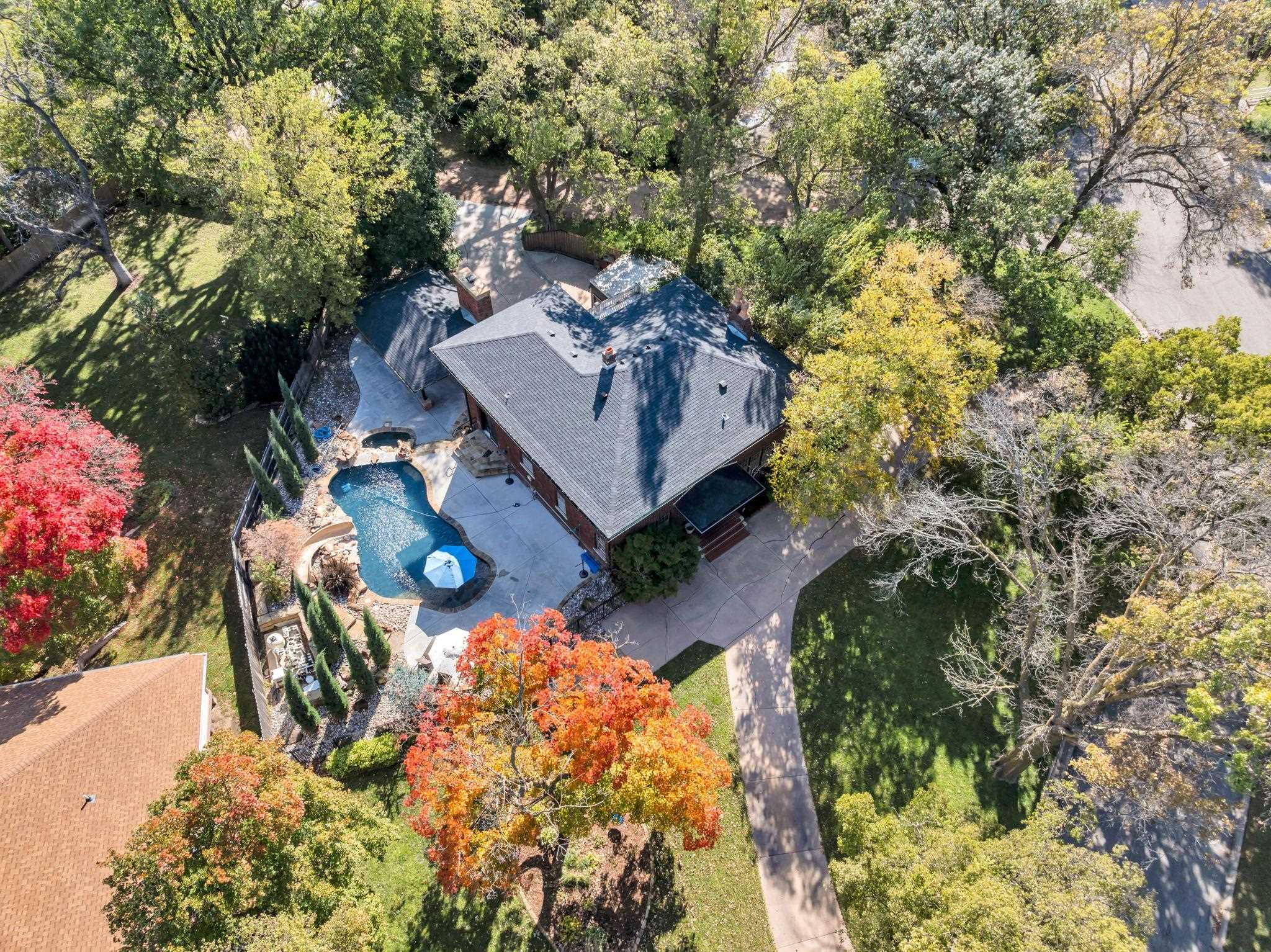 1602 Hillcrest Newton KS 67114