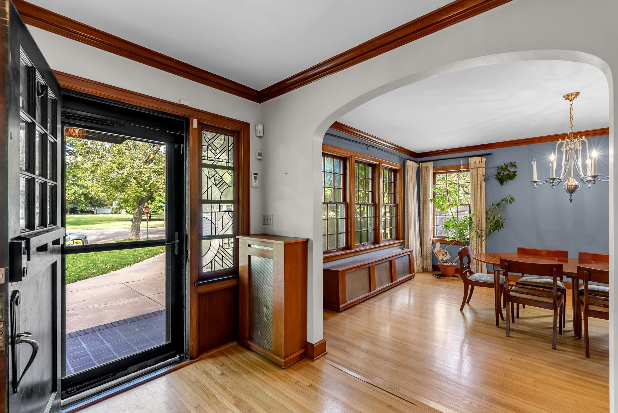 1602 Hillcrest Newton KS 67114