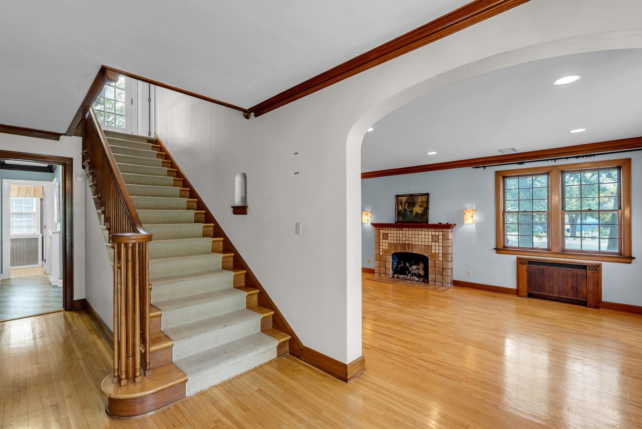 1602 Hillcrest Newton KS 67114