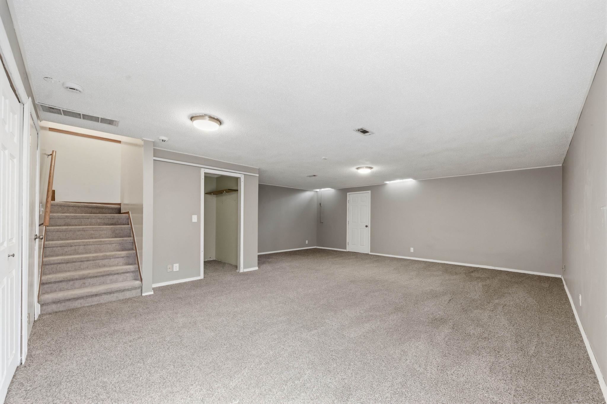 6643 E Saint James Place Bel Aire KS 67226