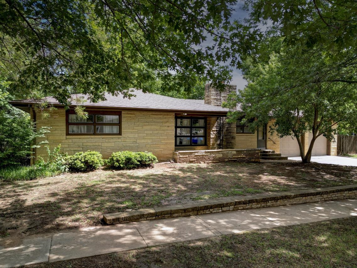 424 W Birch Avenue Arkansas City KS 67005