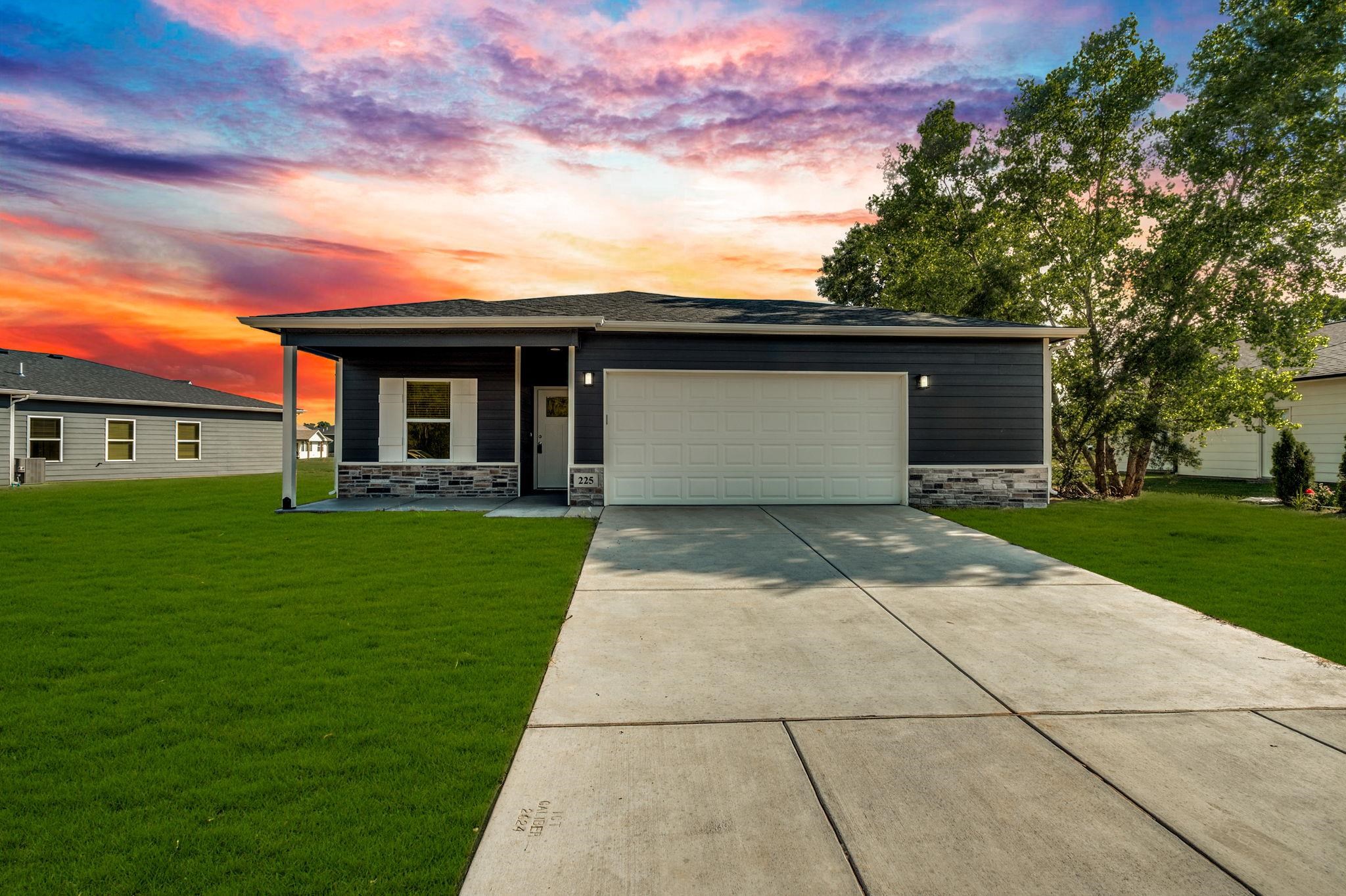 225 Lakeside Drive Cheney KS 67025