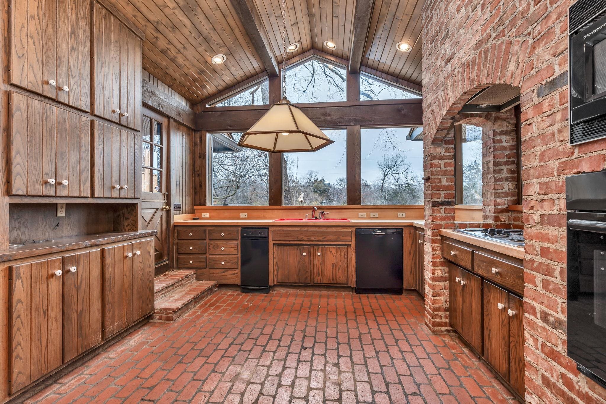 1420 N Spring Lane Wichita KS 67208