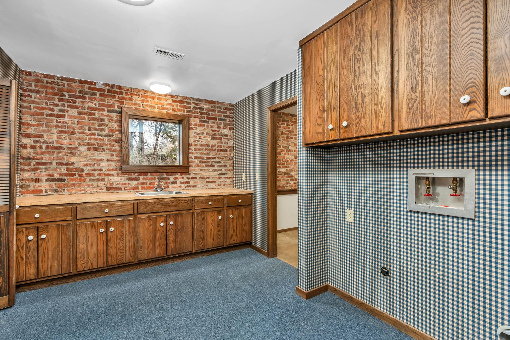 1420 N Spring Lane Wichita KS 67208