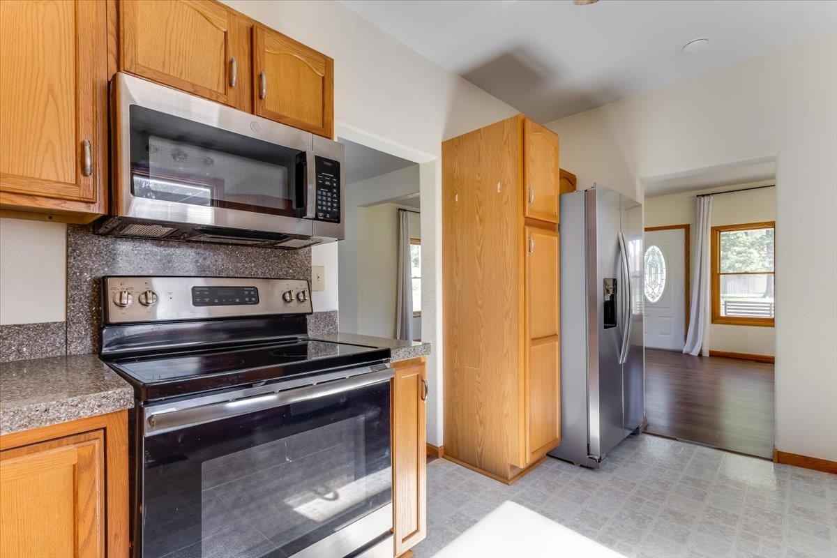 304 S Willow Douglass KS 67039