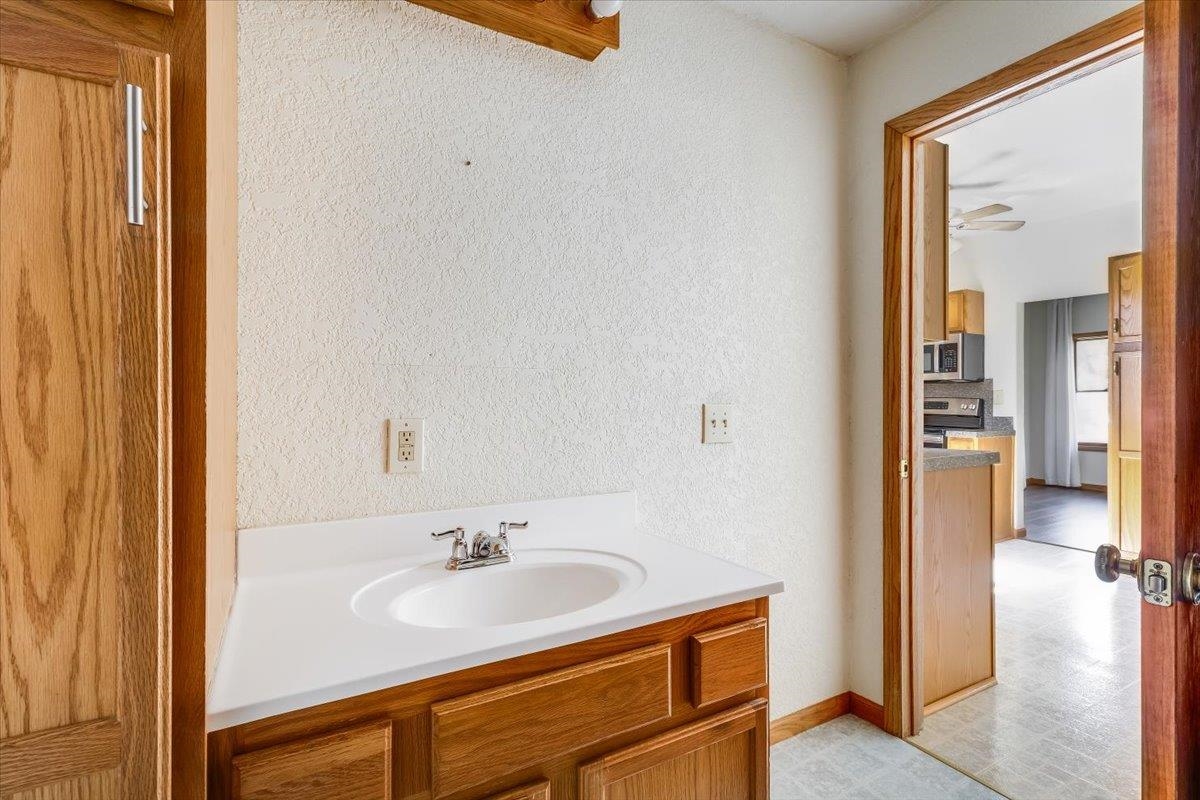 304 S Willow Douglass KS 67039