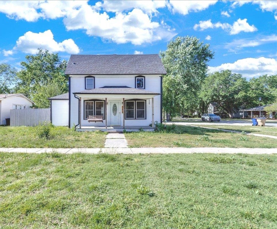 304 S Willow Douglass KS 67039
