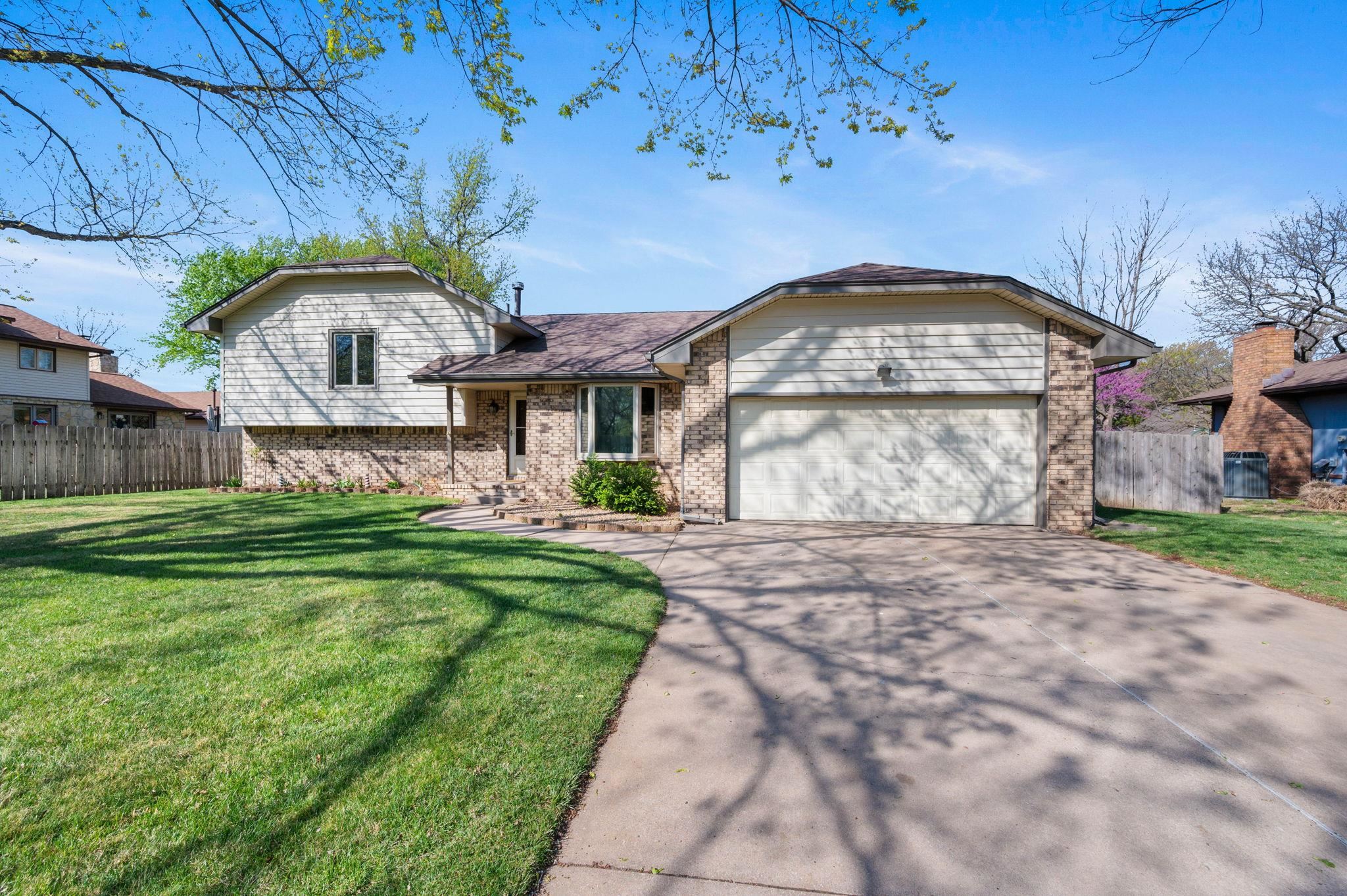 209 N Aspen Road Derby KS 67037-2021