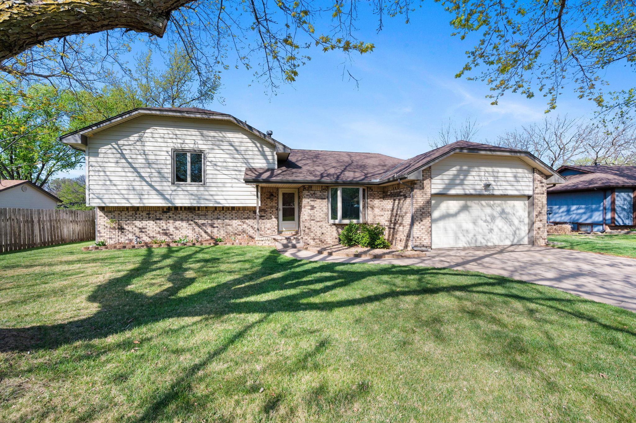 209 N Aspen Road Derby KS 67037-2021