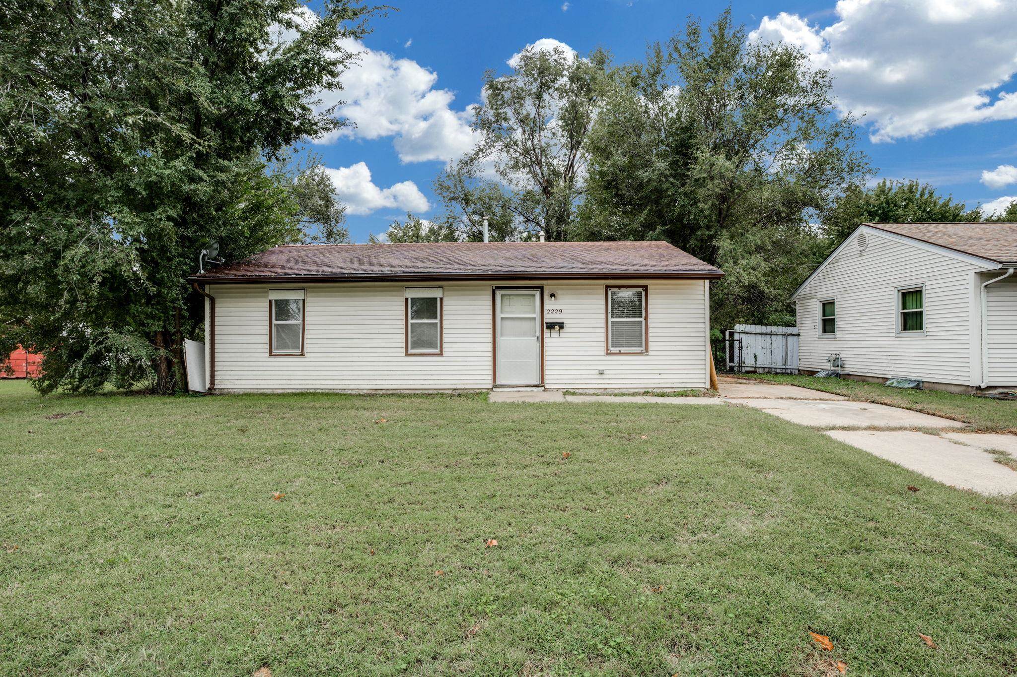 2229 53rd Wichita KS 67216