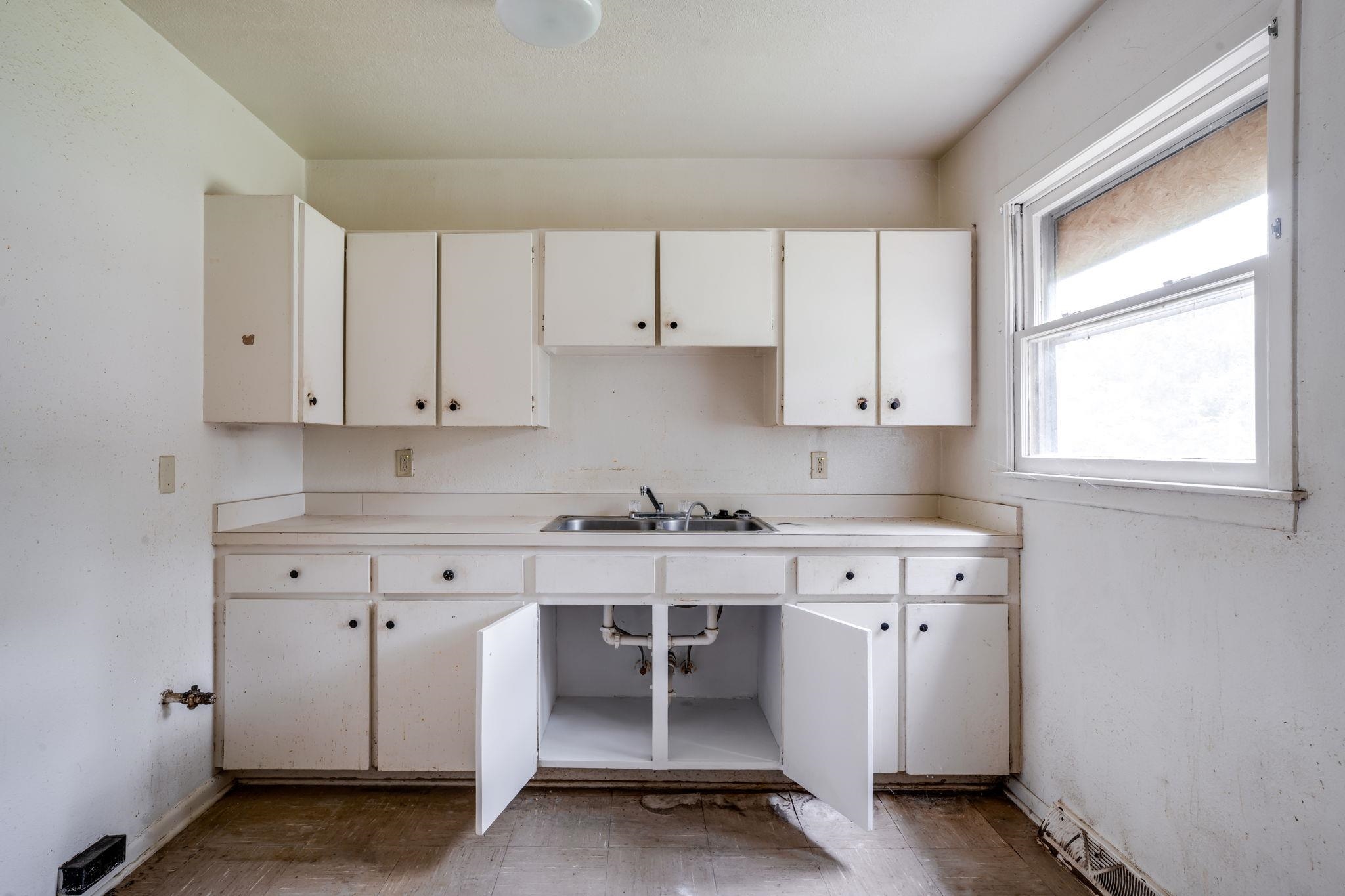 2229 53rd Wichita KS 67216