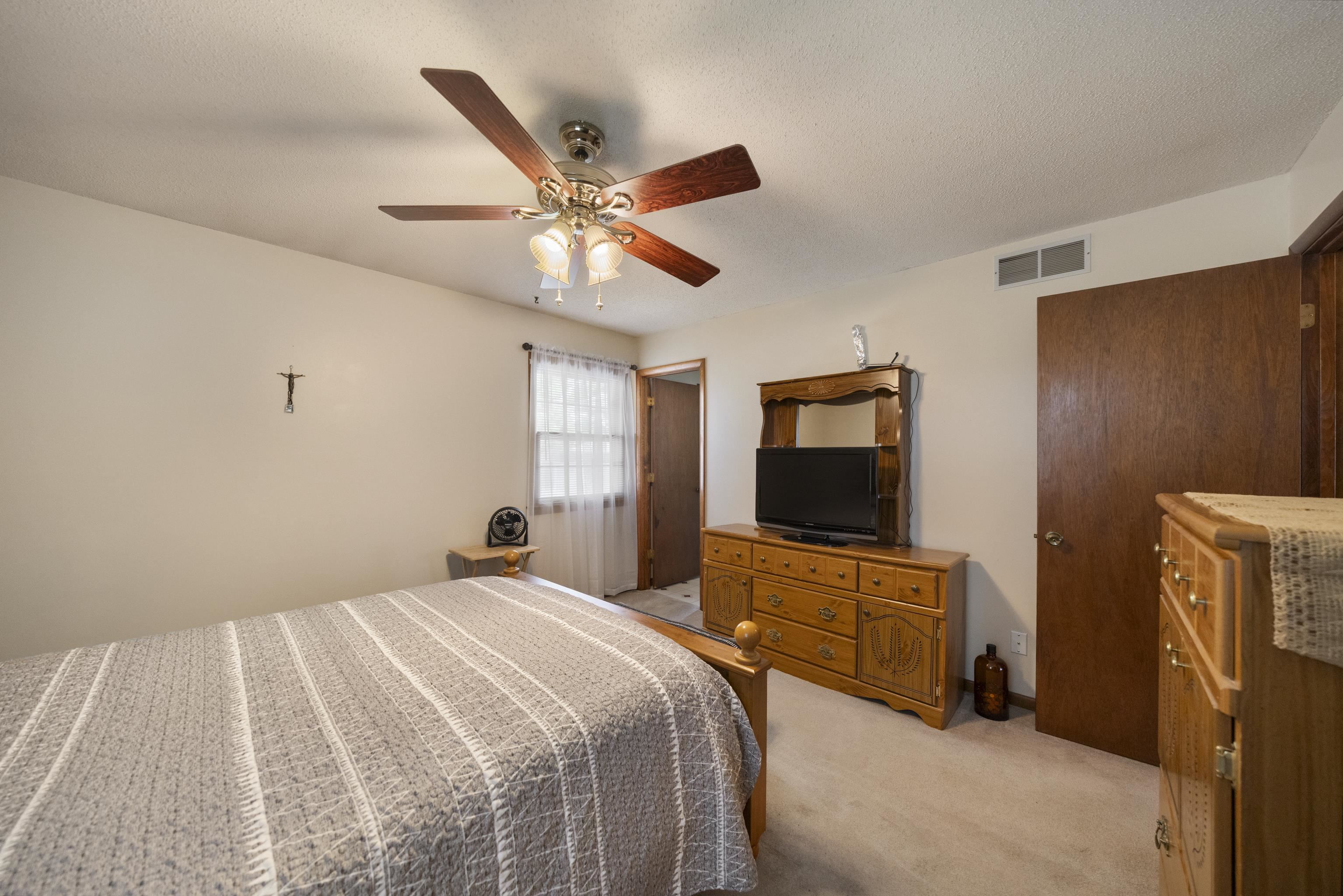 931 Trinity Drive Newton KS 67114
