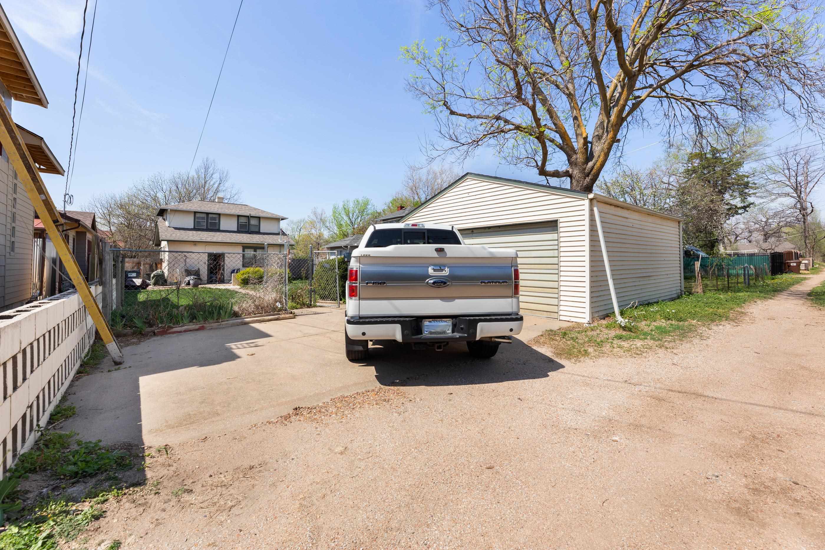 806 N Porter Avenue Wichita KS 67203