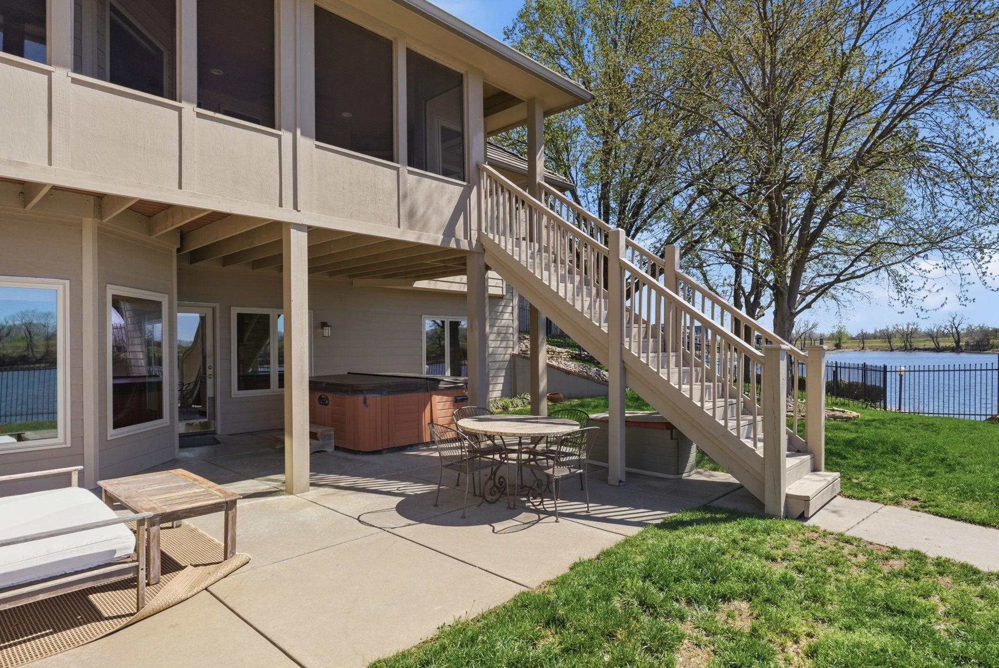 5135 N Harborside Court Wichita KS 67204