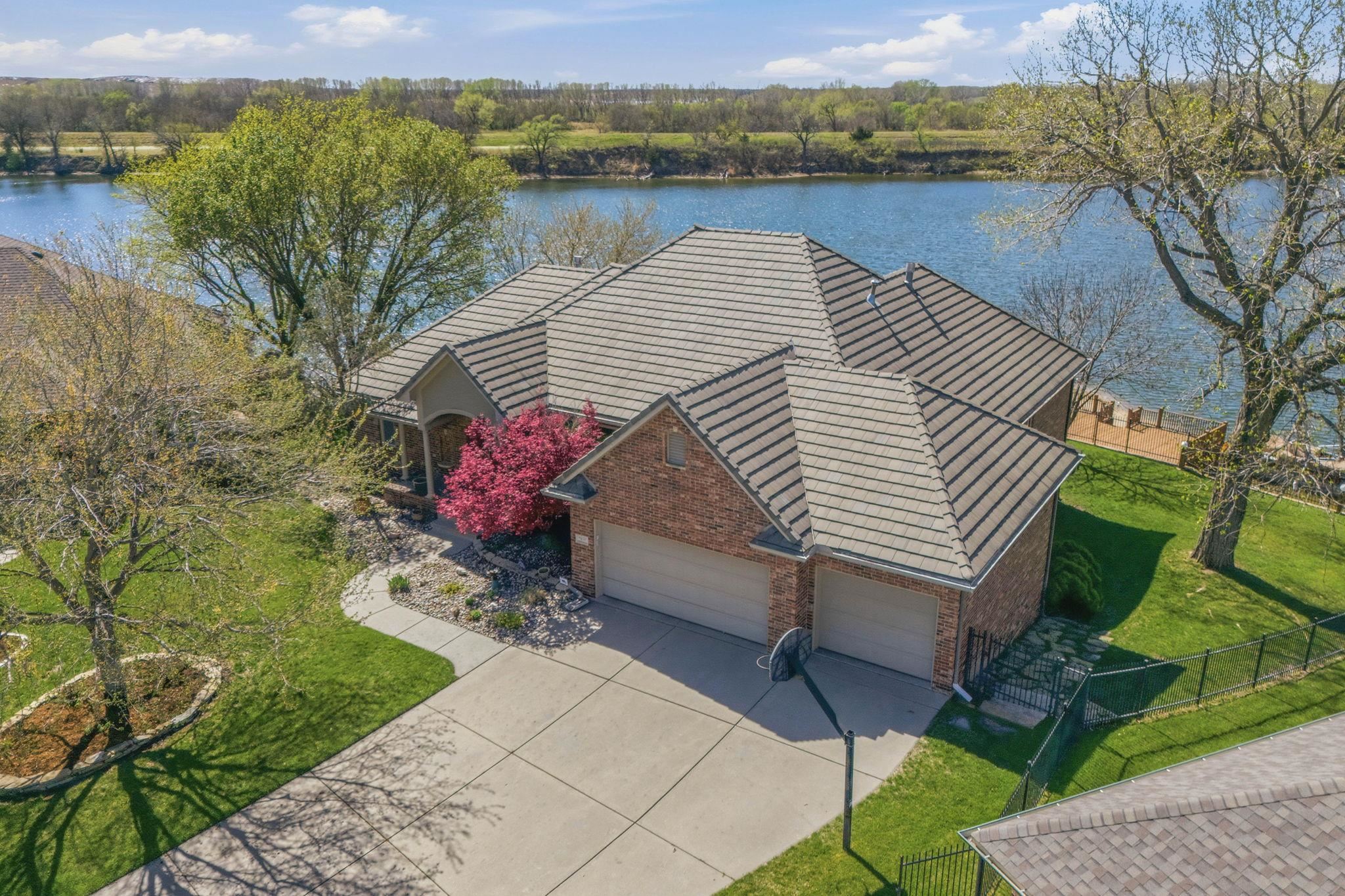 5135 N Harborside Court Wichita KS 67204