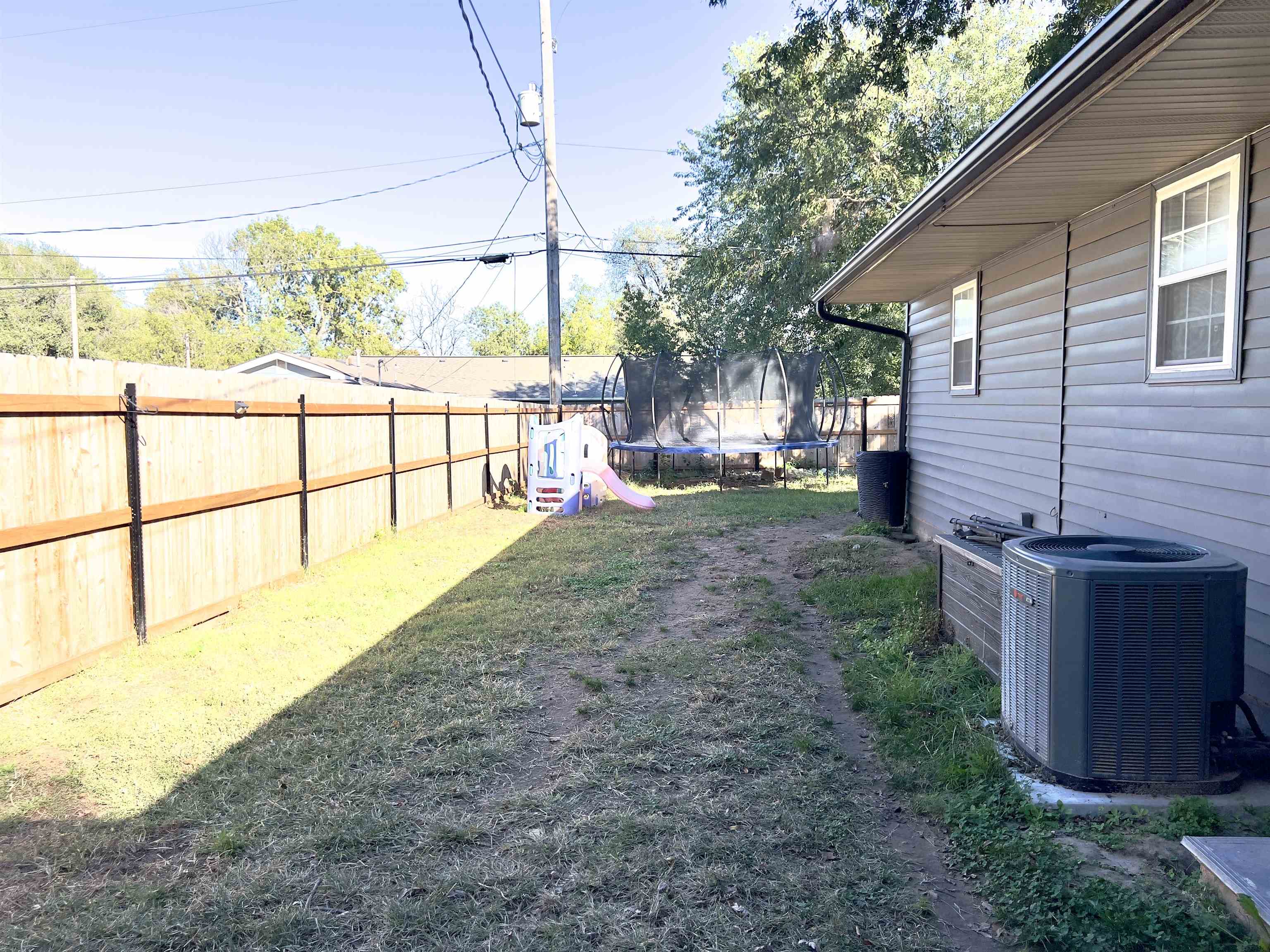 1124 N 7th Arkansas City KS 67005