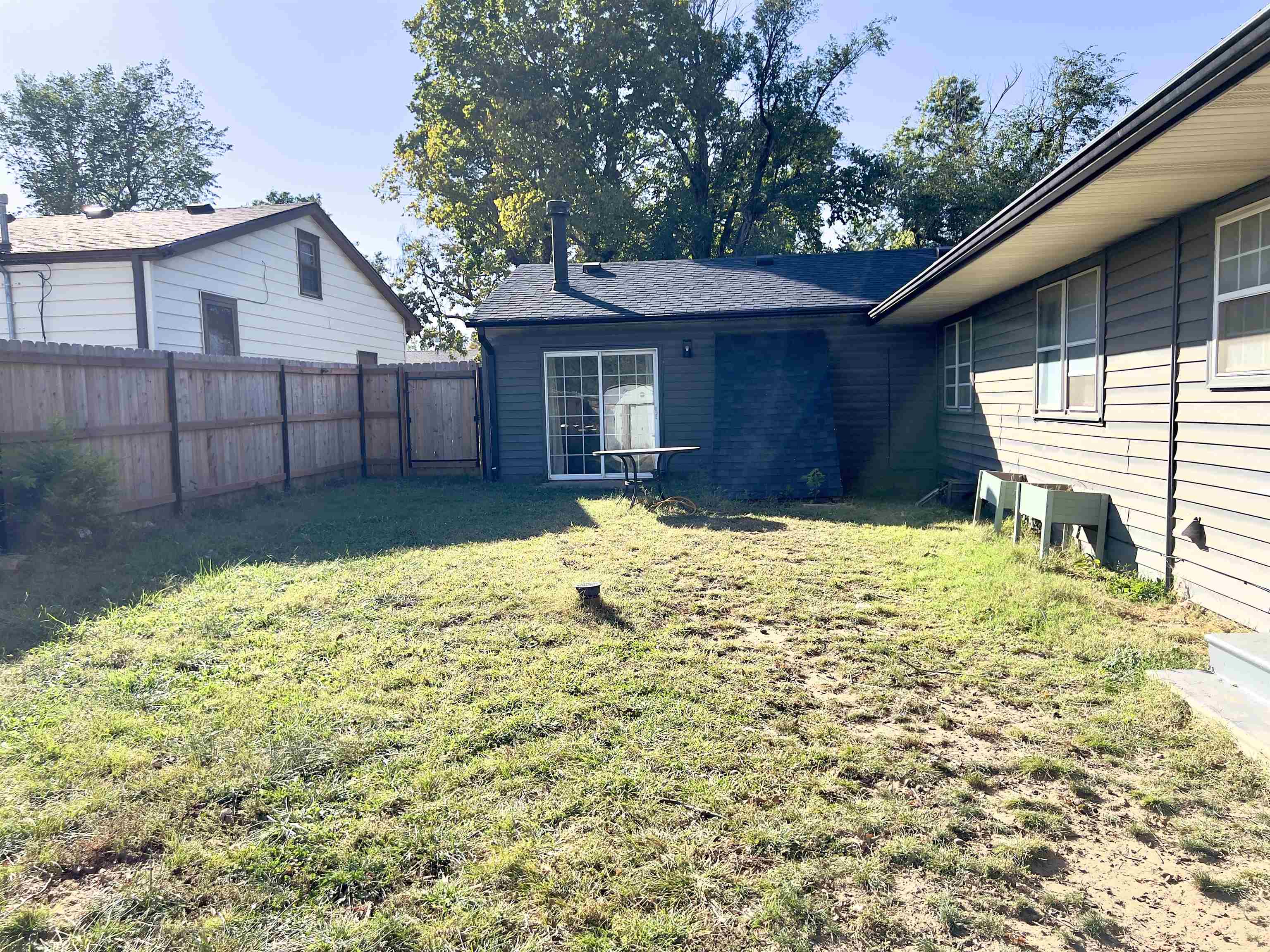 1124 N 7th Arkansas City KS 67005