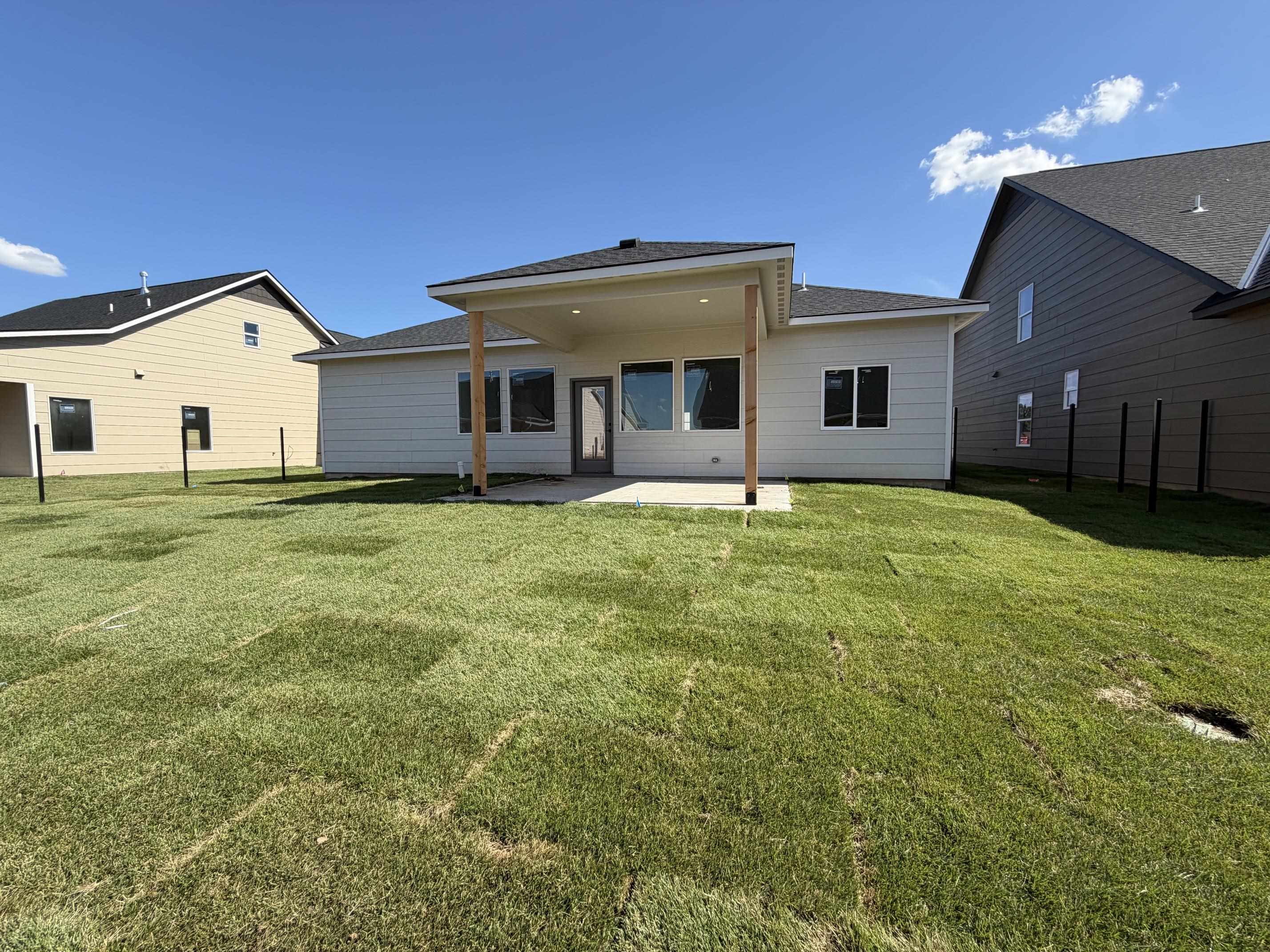 738 N Rainbow Lake Court Wichita KS 67235