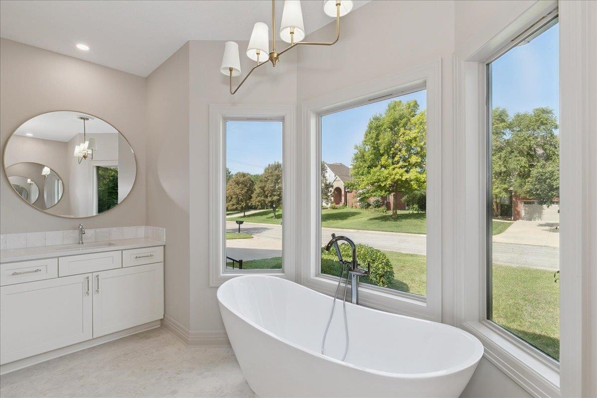 2610 N Wilderness Circle Wichita KS 67226