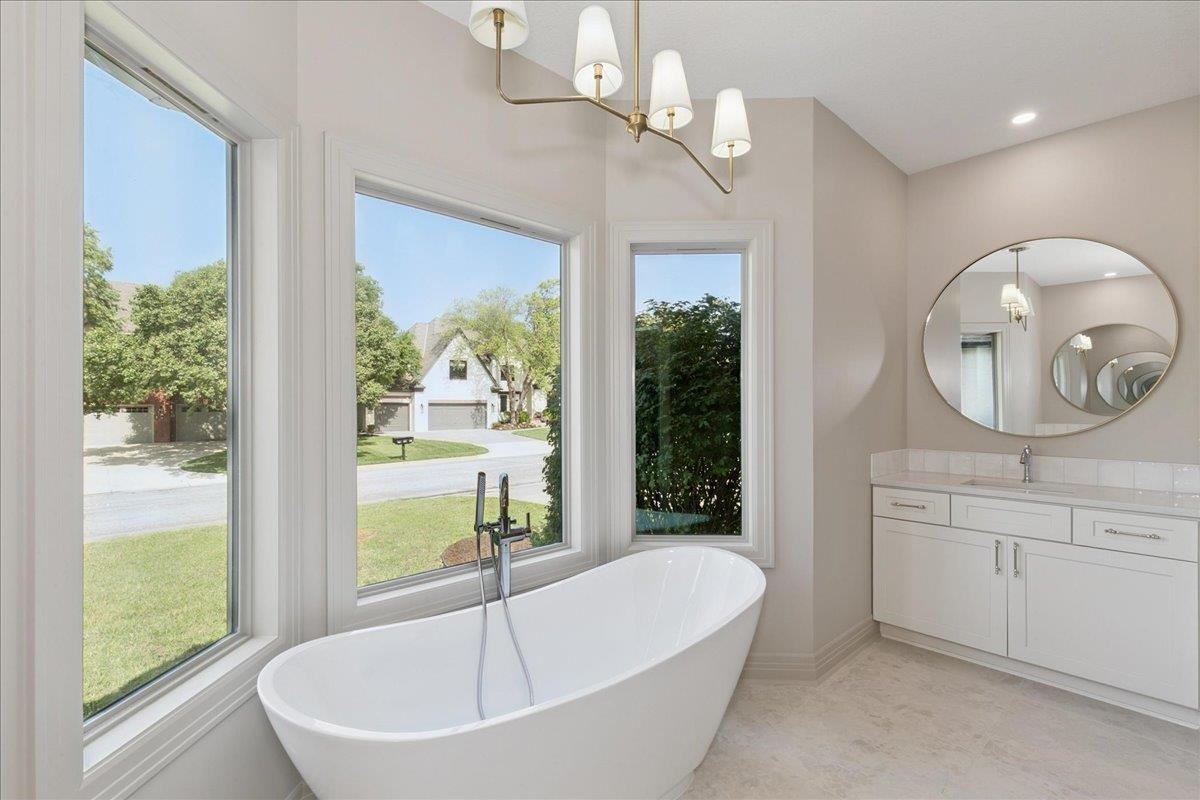 2610 N Wilderness Circle Wichita KS 67226