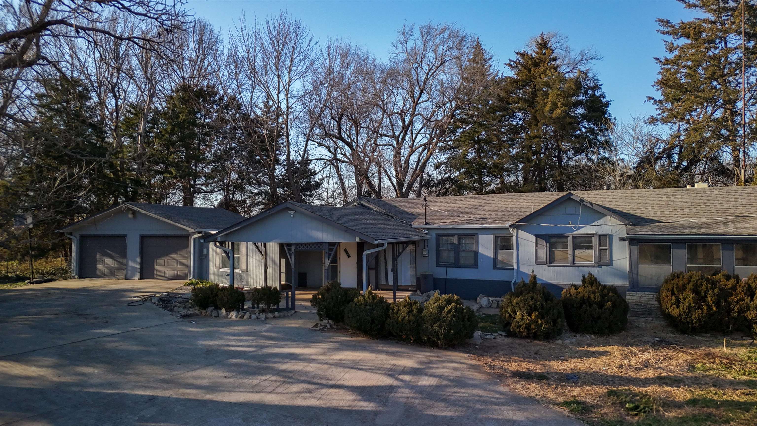 113 S Country Club Road Arkansas City KS 67005