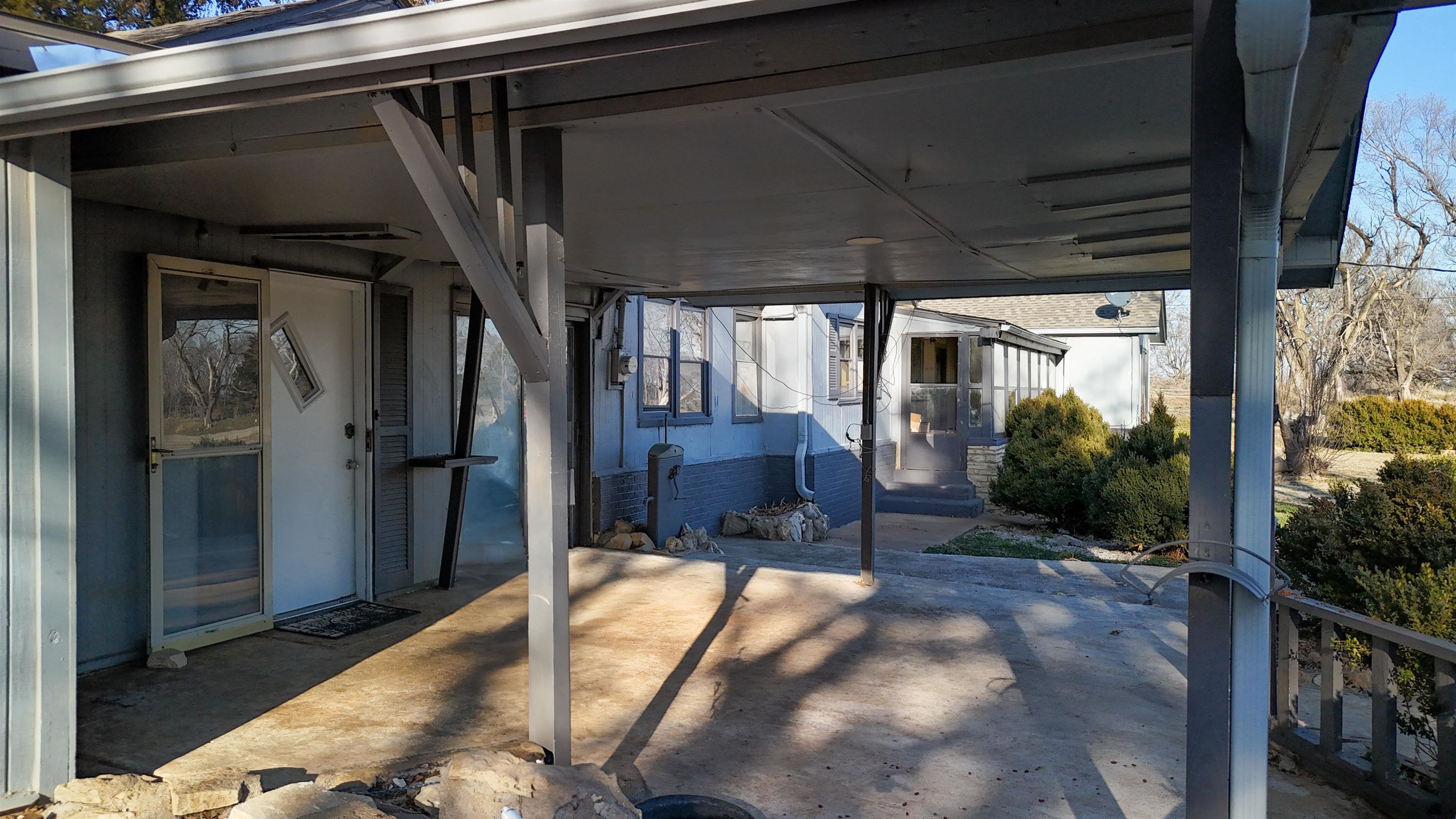 113 S Country Club Road Arkansas City KS 67005