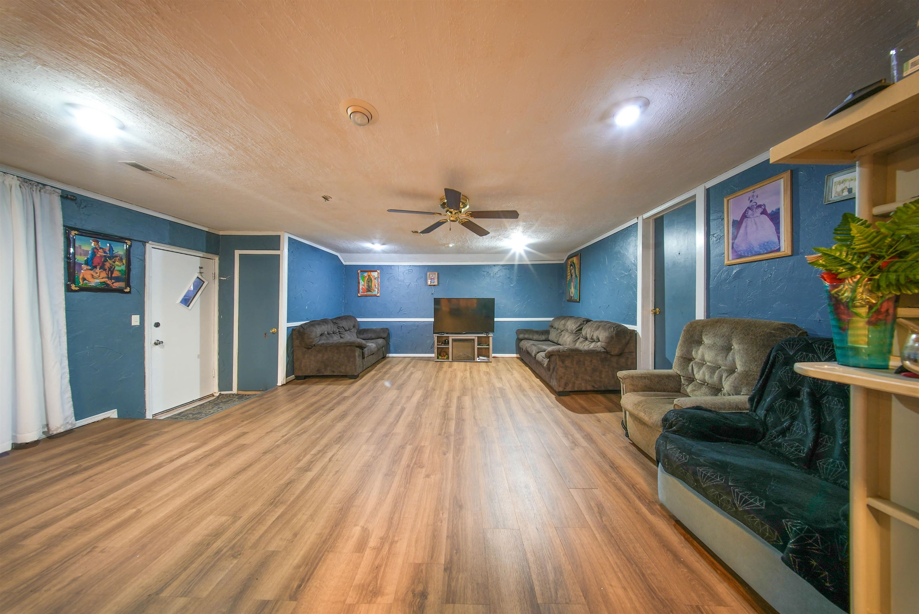 113 S Country Club Road Arkansas City KS 67005