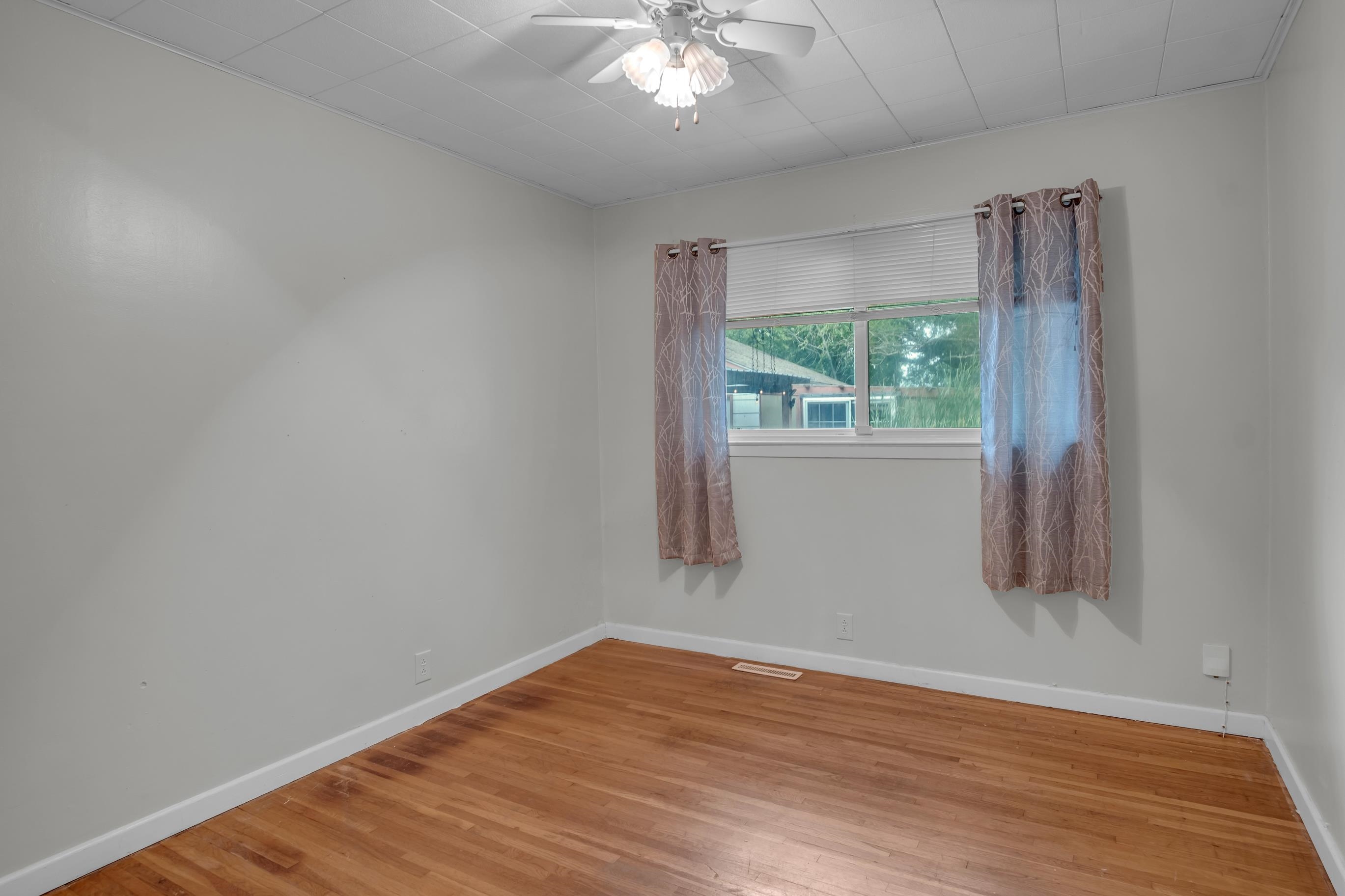 2304 E Glen Oaks Drive Wichita KS 67216