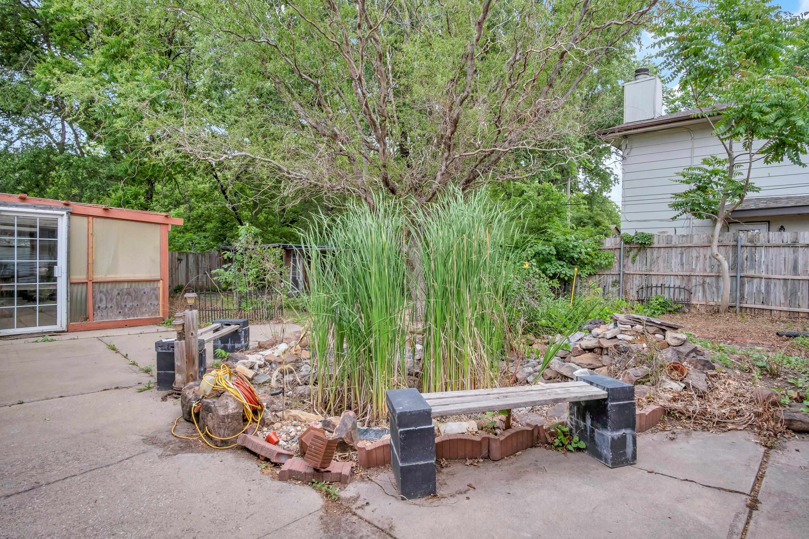 2304 E Glen Oaks Drive Wichita KS 67216