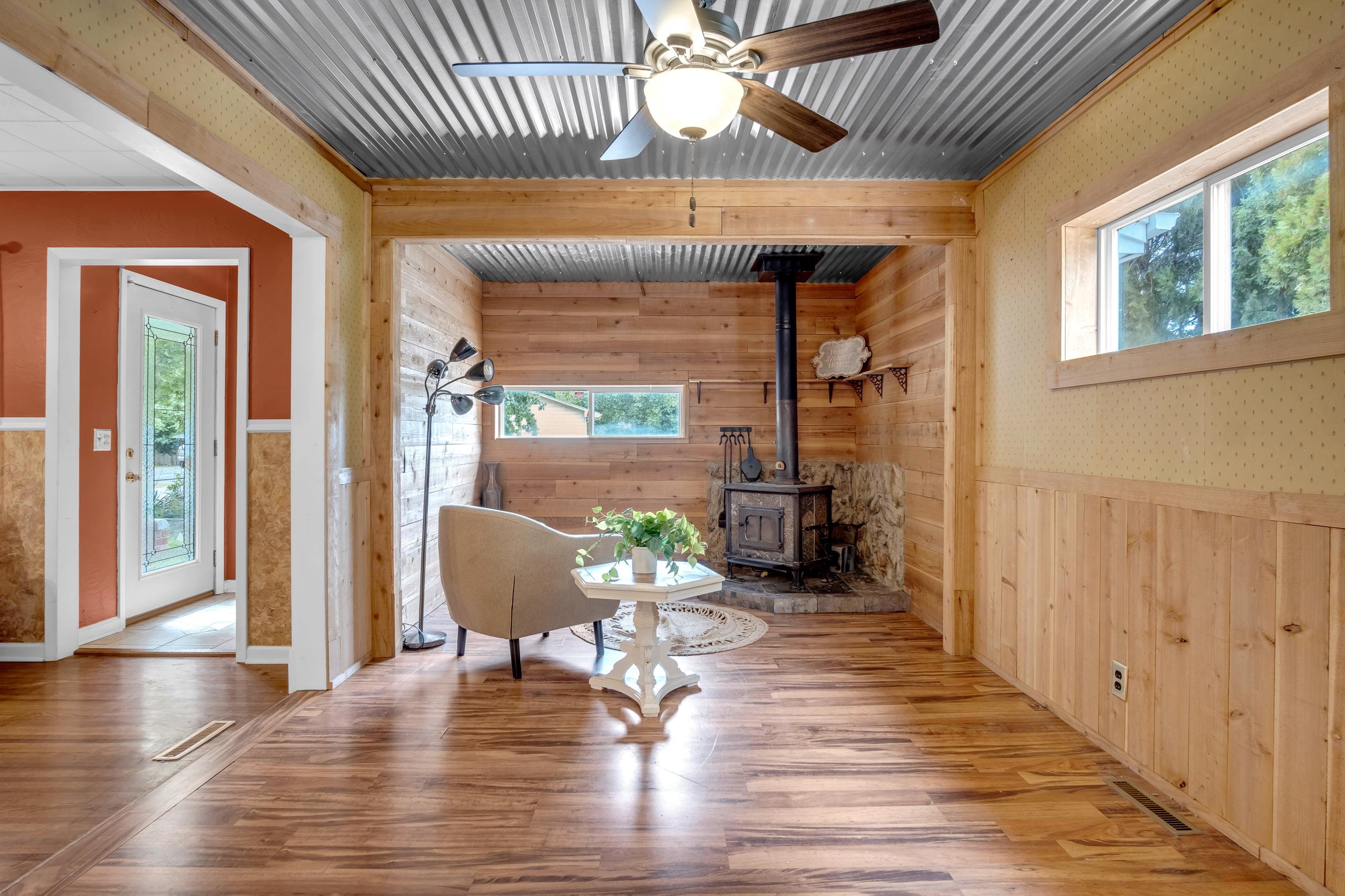2304 E Glen Oaks Drive Wichita KS 67216