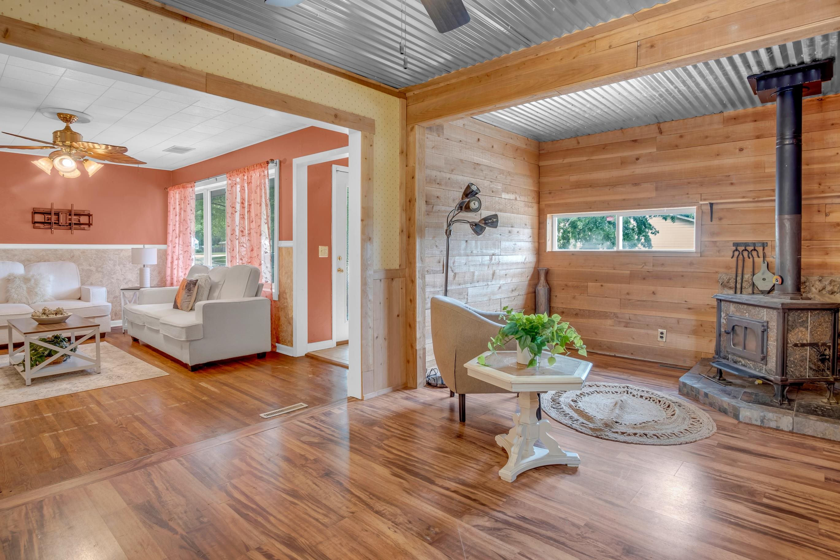 2304 E Glen Oaks Drive Wichita KS 67216