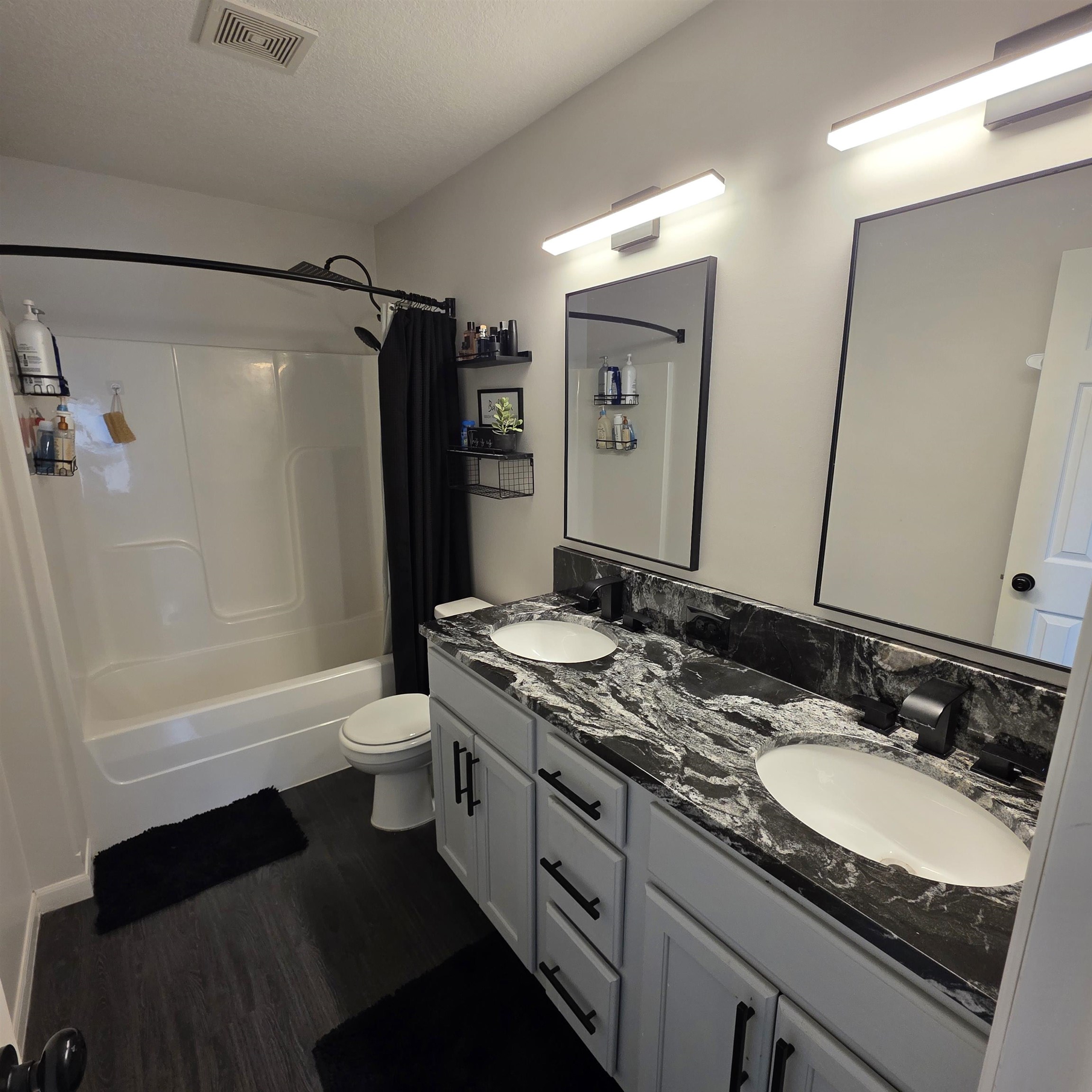 3227 S Blue Lake Court Wichita KS 67215