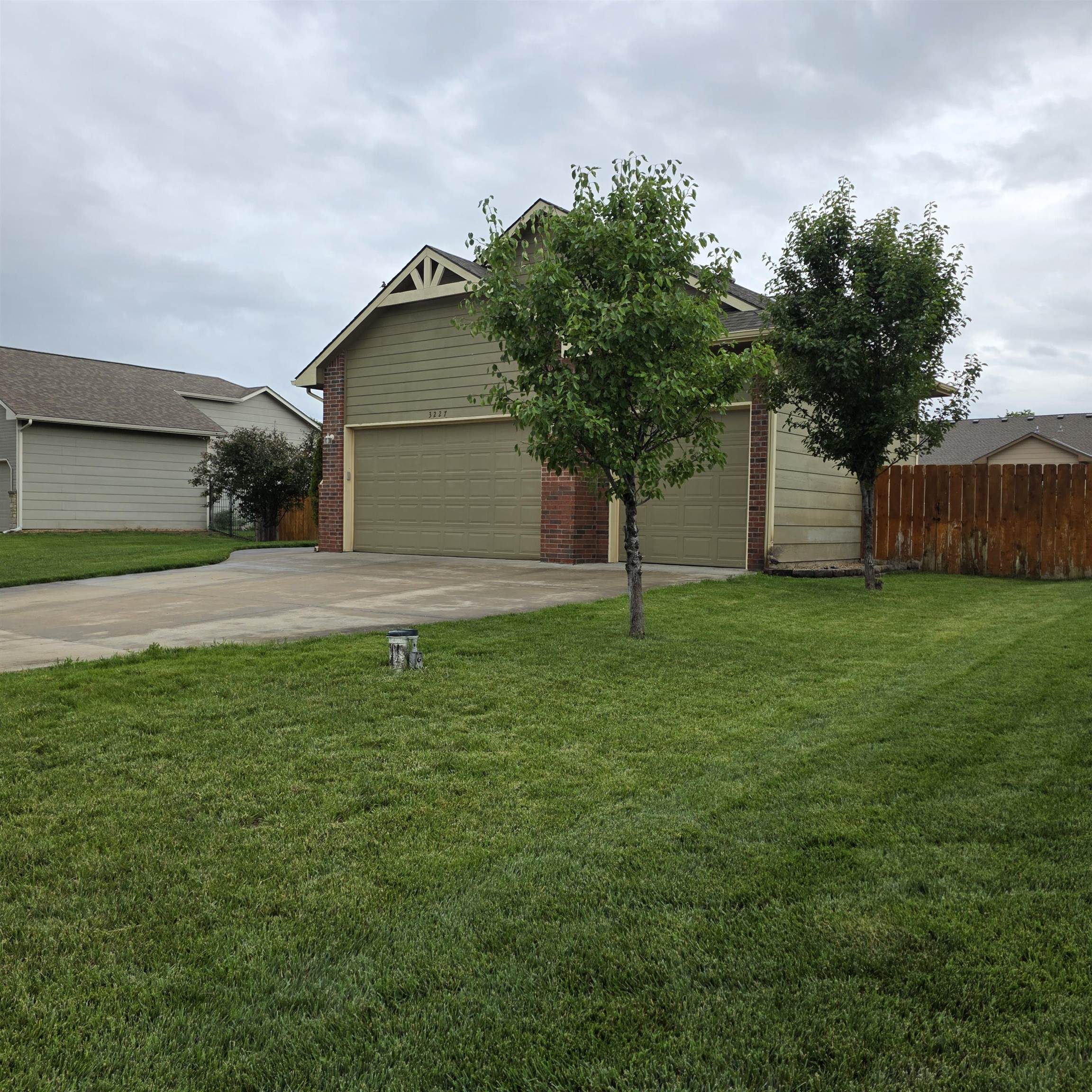 3227 S Blue Lake Court Wichita KS 67215
