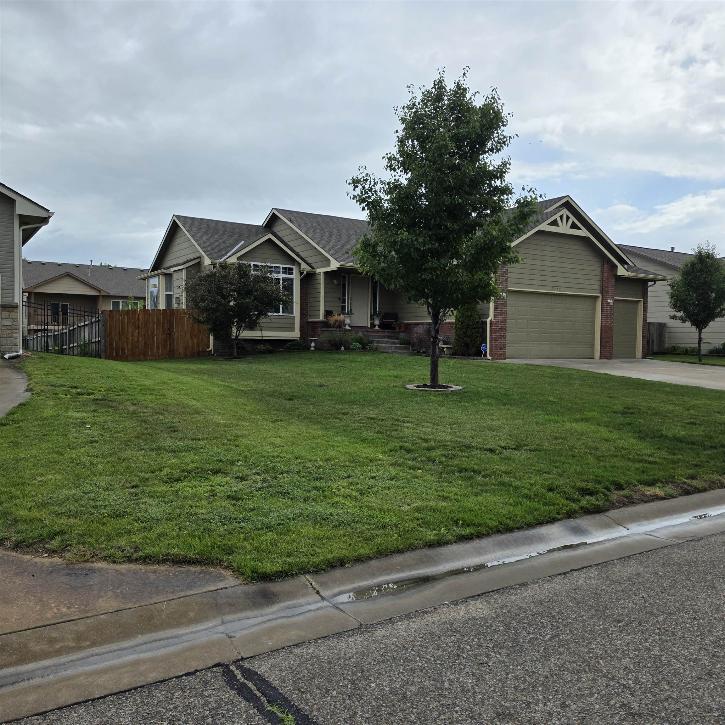 3227 S Blue Lake Court Wichita KS 67215