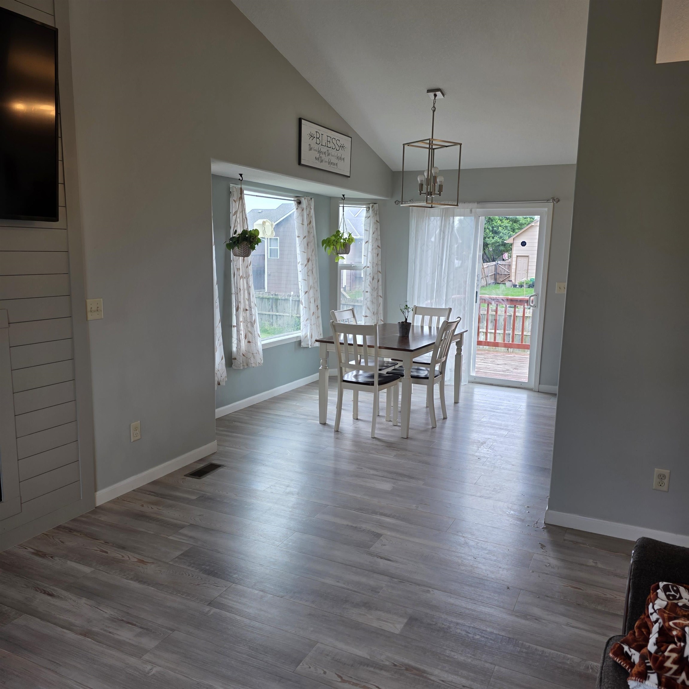 3227 S Blue Lake Court Wichita KS 67215
